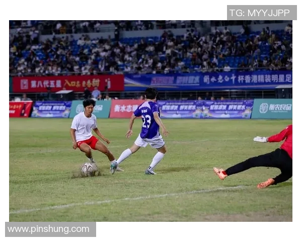 哪位足球明星的鞋子穿得最多揭秘 他的品牌代言与场上表现如何 哪位足球明星的鞋子穿得最多揭秘 他的品牌代言与场上表现如何