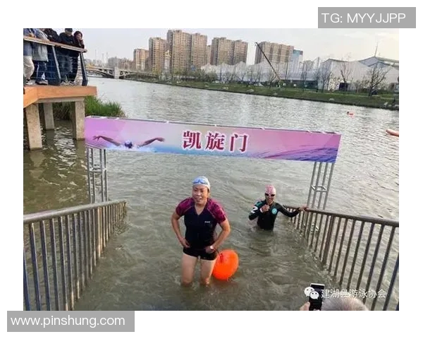 建湖县足球队球星风采展示全阵容合影照片展现青春活力与竞技风采 建湖县足球队球星风采展示全阵容合影照片展现青春活力与竞技风采